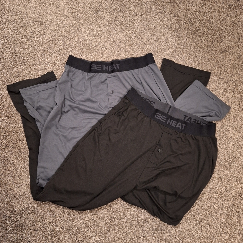 Two pairs Mens 32 degree sleep pants black and Grey size medium